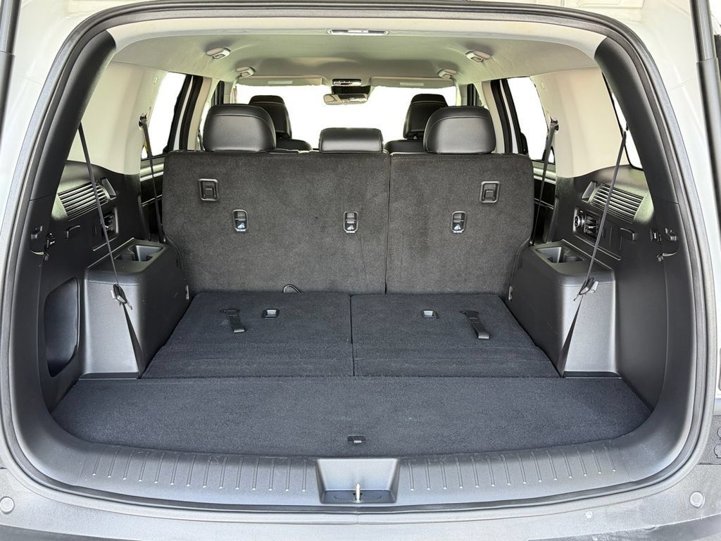 Used 2024 Hyundai Santa Fe SEL FWD image 19
