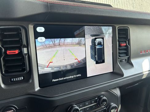 New 2026 Ford Bronco Raptor w/ Interior Carbon Fiber Pack image 32