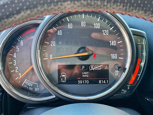 Used 2020 MINI Cooper Clubman S w/ Premium Package image 12