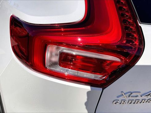New 2026 Volvo XC40 B5 Core AWD/4WD image 43