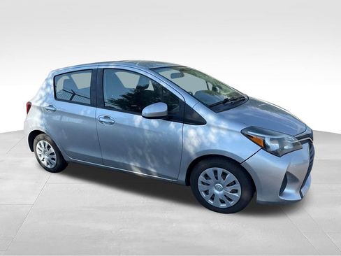 Used 2015 Toyota Yaris L FWD image 5