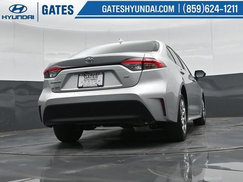 Used 2025 Toyota Corolla LE FWD image 33