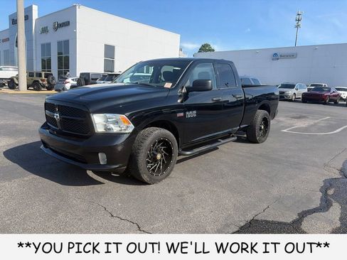 Used 2014 RAM 1500 Express RWD image 3
