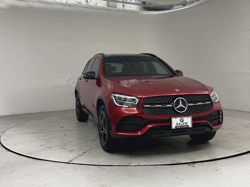 Used 2022 Mercedes-Benz GLC 300 4MATIC image 3
