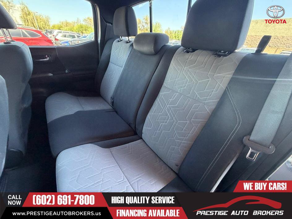 Used 2021 Toyota Tacoma TRD Off-Road w/ Technology Package AWD/4WD image 39