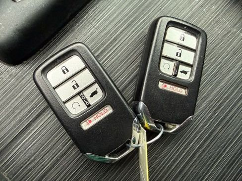 Used 2022 Honda Pilot Special Edition image 17