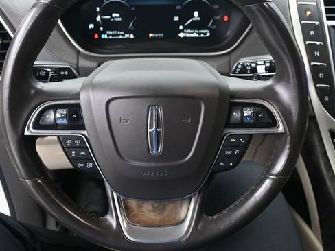 Used 2020 Lincoln Nautilus Reserve AWD/4WD image 11