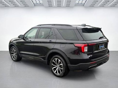 Certified 2025 Ford Explorer ST-Line AWD/4WD image 5