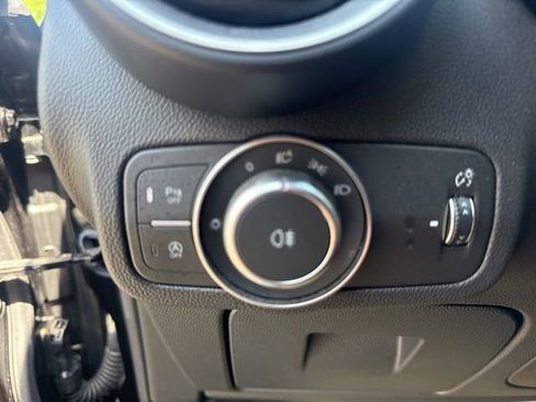 Used 2022 Alfa Romeo Stelvio Ti AWD/4WD image 18