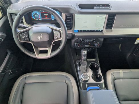 New 2026 Ford Bronco Outer Banks image 6