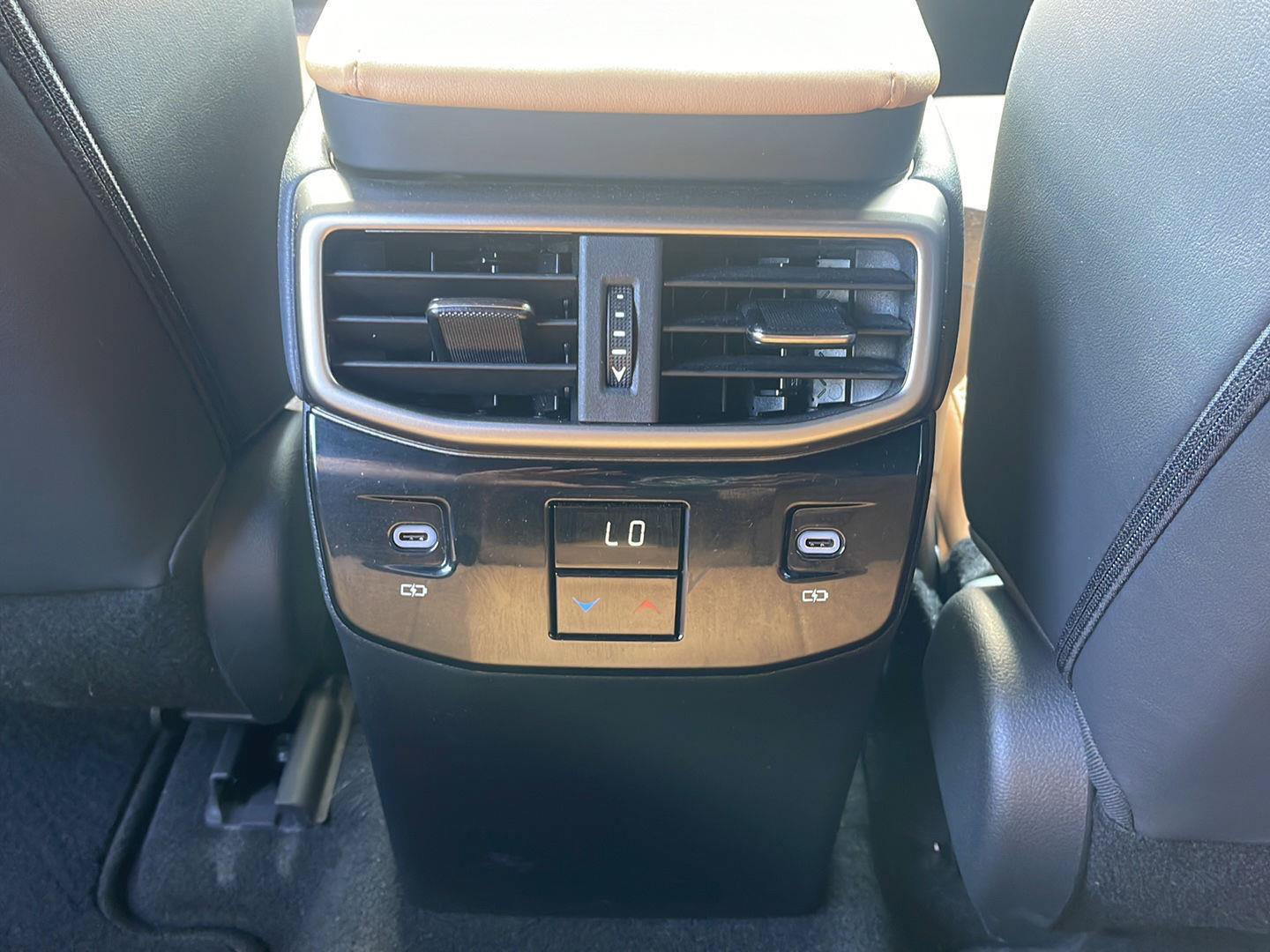 Used 2024 Lexus RX 350 Premium Plus w/ Convenience Package AWD/4WD image 34