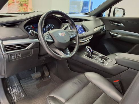 Certified 2023 Cadillac XT4 Premium Luxury FWD image 19