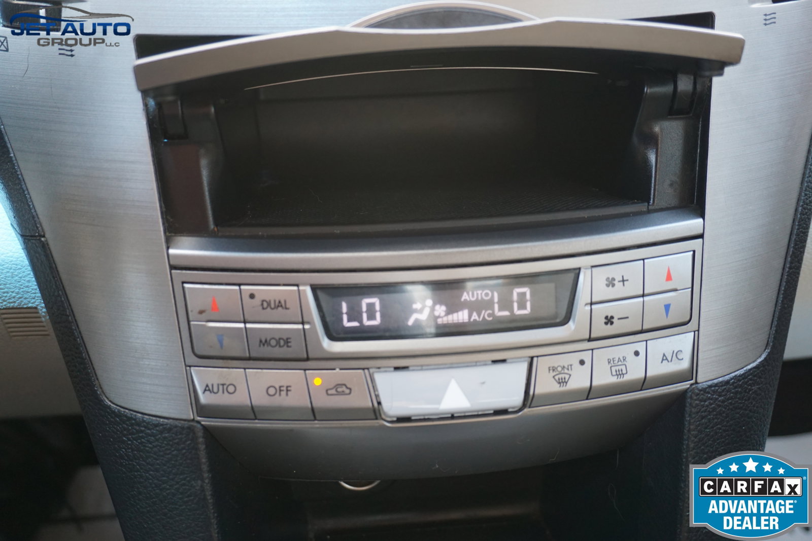 Used 2011 Subaru Legacy 2.5i Limited w/ Appearance Package 1H AWD/4WD image 31