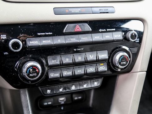 Used 2020 Kia Sportage SX image 15