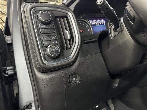 Used 2019 Chevrolet Silverado 1500 High Country w/ Technology Package image 21
