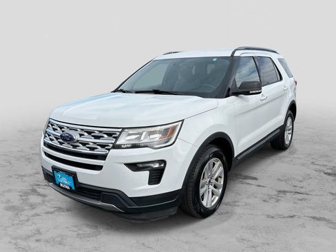 Used 2019 Ford Explorer XLT w/ Equipment Group 201A AWD/4WD image 1