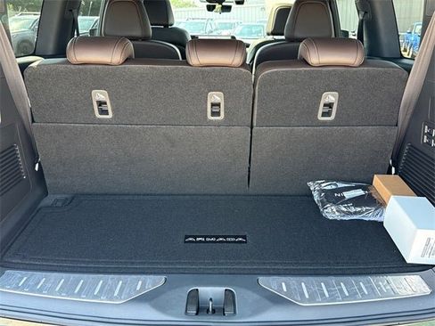 New 2026 Nissan Armada Platinum w/ Convenience Package image 12