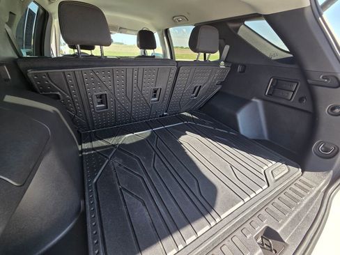 Used 2024 Chevrolet Equinox LT w/ LPO, Floor Liner Package FWD image 28