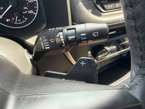 Used 2024 Nissan Rogue SV w/ SV Premium Package FWD image 14