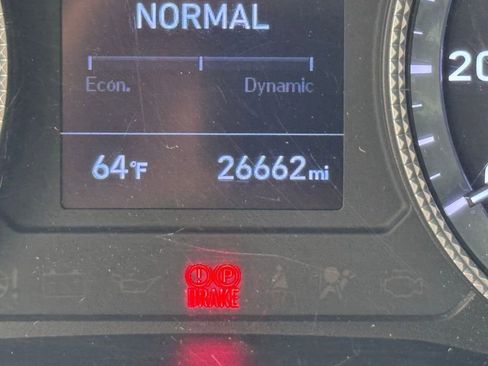 Used 2023 Hyundai Sonata SE w/ Cargo Package FWD image 4