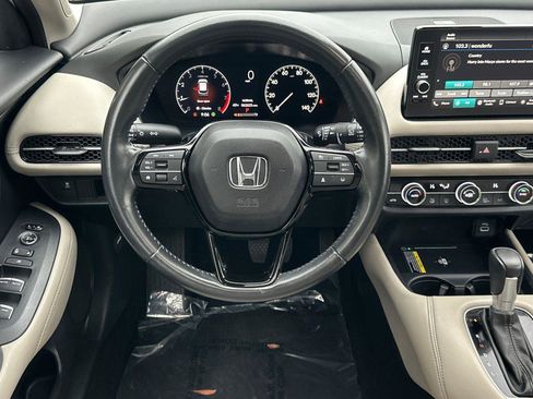 Used 2024 Honda HR-V EX-L image 12