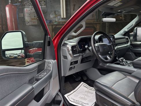 Certified 2025 Ford F150 Lariat w/ Equipment Group 501A Mid image 17