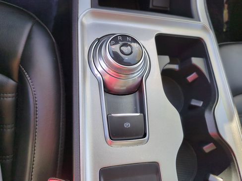 Used 2023 Ford Edge SEL image 25