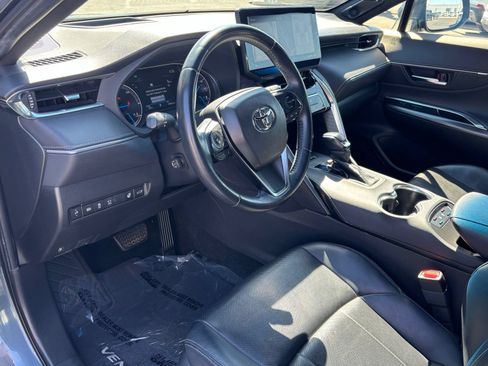 Used 2021 Toyota Venza Limited w/ Advanced Technology Package AWD/4WD image 14