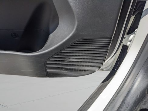 Used 2025 Hyundai Kona SEL FWD image 19