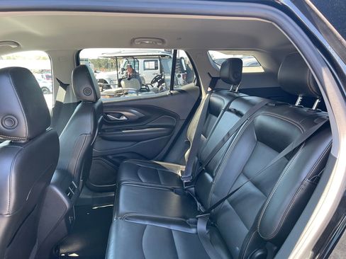 Used 2020 GMC Terrain SLT image 22