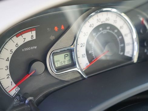 Used 2014 Toyota Sienna SE FWD image 10