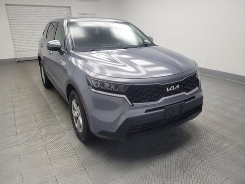Used 2022 Kia Sorento LX AWD/4WD image 13