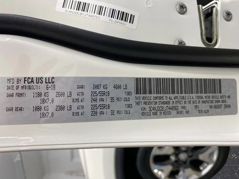 Used 2018 Jeep Compass Limited w/ Navigation Group image 39