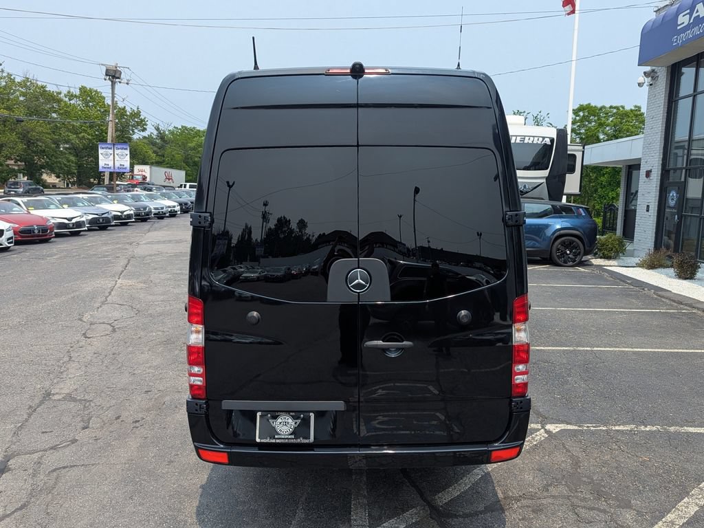 Used 2017 Mercedes-Benz Sprinter 2500 image 7
