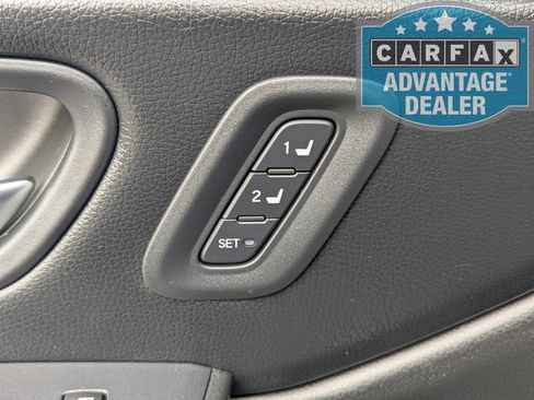 Used 2025 Honda Pilot Elite image 16