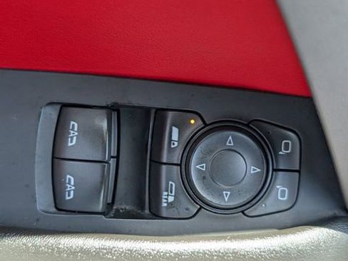 Used 2022 Chevrolet Camaro LT RWD image 32