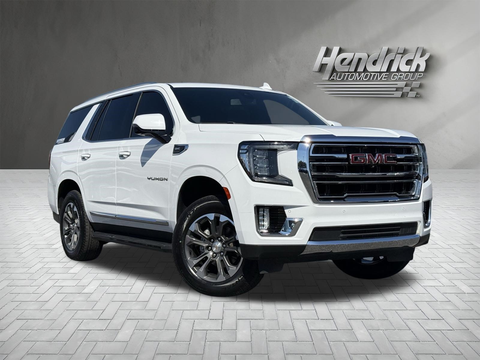Used 2021 GMC Yukon SLT w/ Rear Media and Nav Package AWD/4WD image 2