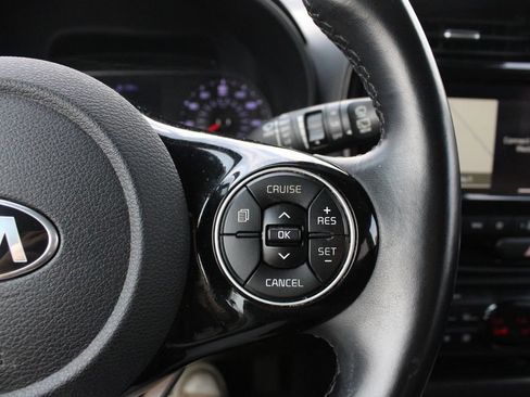 Used 2020 Kia Soul EX FWD image 13