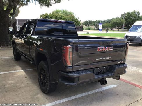 Used 2024 GMC Sierra 2500 AT4 w/ AT4 Premium Plus Package AWD/4WD image 4
