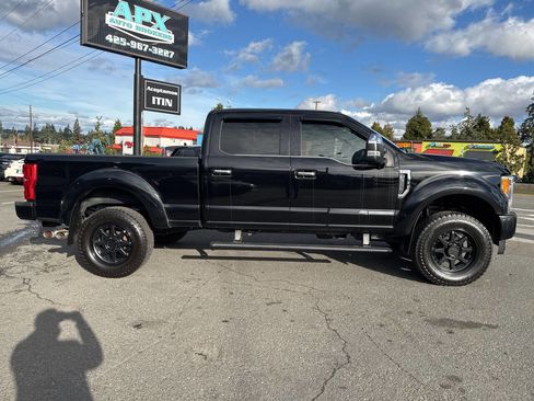 Used 2018 Ford F350 Platinum w/ Platinum Ultimate Package image 9