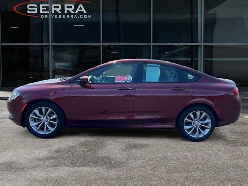 Used 2016 Chrysler 200 S w/ Comfort Group FWD image 2