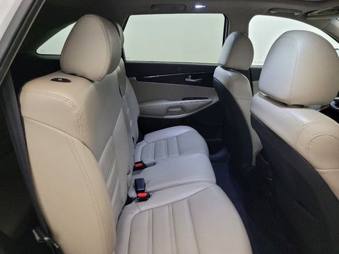 Used 2020 Kia Sorento EX AWD/4WD image 19