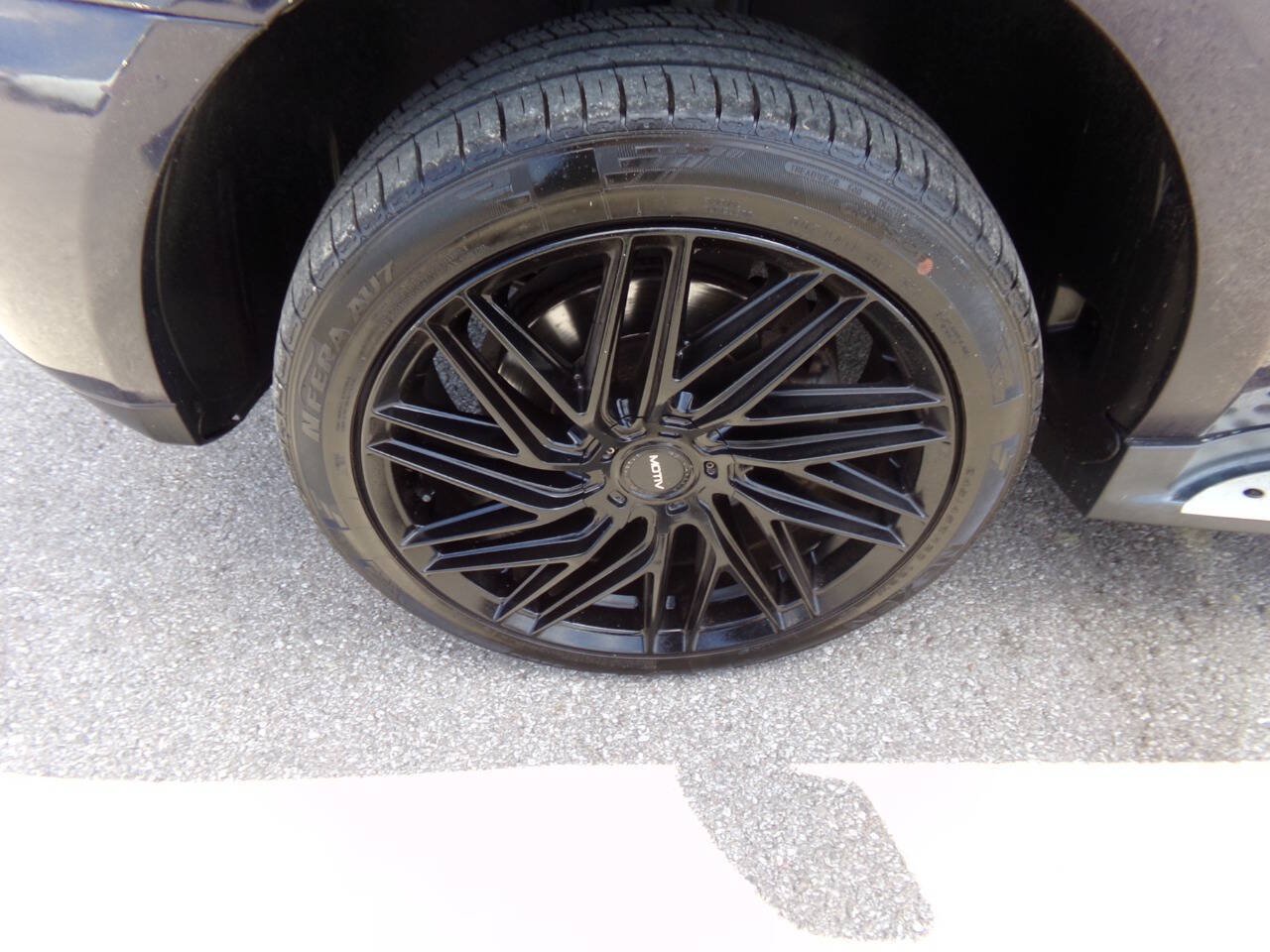 Used 2011 Mercedes-Benz ML 350 4MATIC image 32