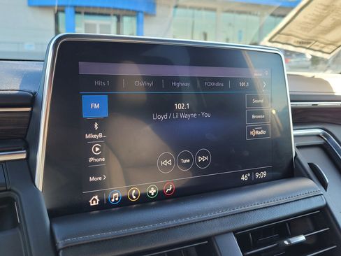 Used 2021 Chevrolet Tahoe Z71 image 25