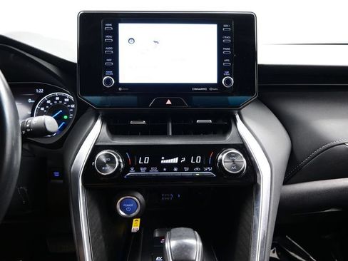 Used 2022 Toyota Venza XLE AWD/4WD image 45