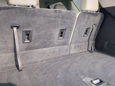 Used 2019 Buick Enclave Essence image 36