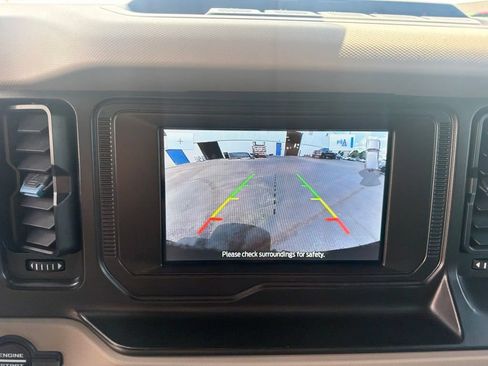 Used 2022 Ford Bronco Wildtrak AWD/4WD image 33