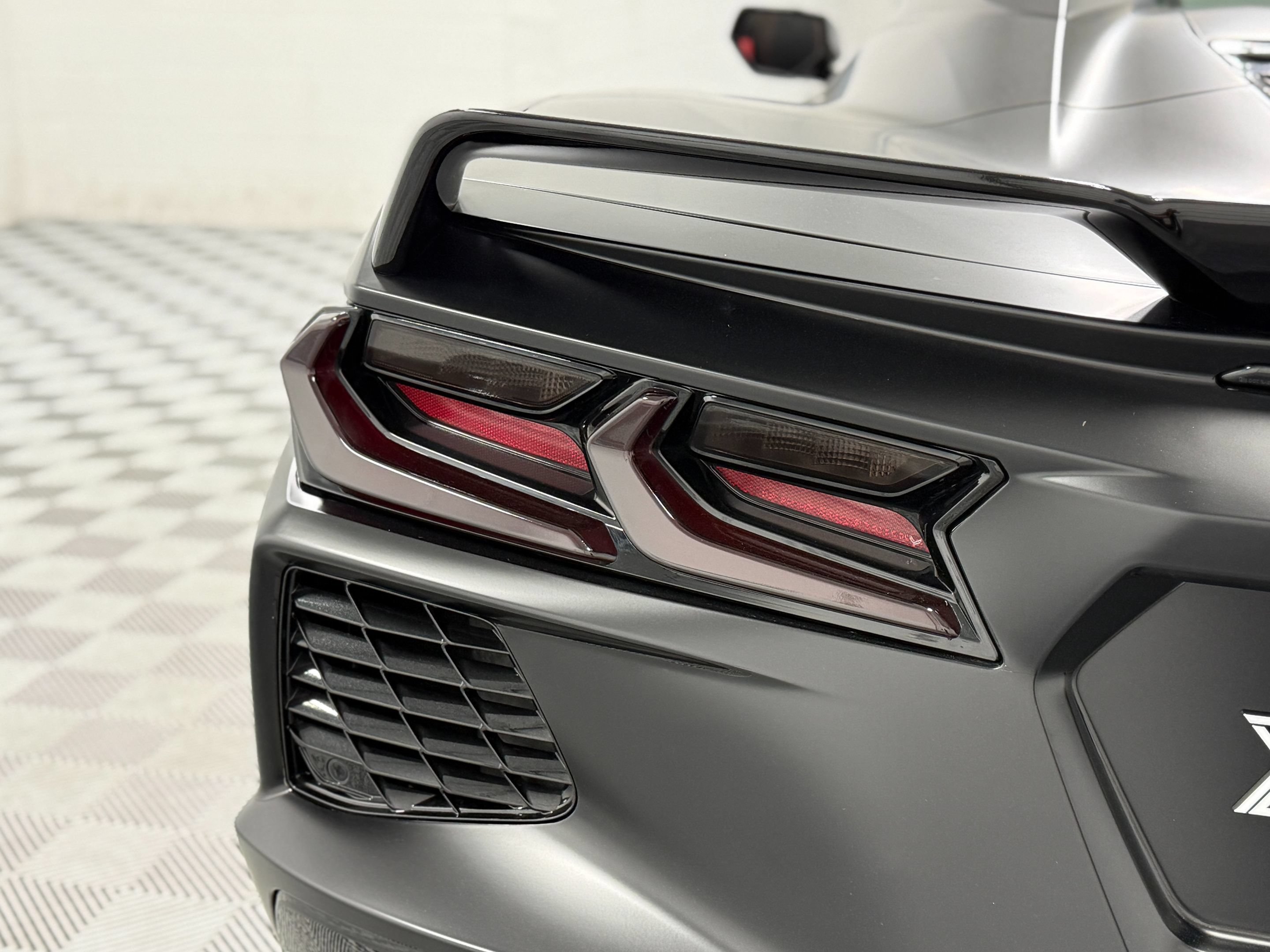 Used 2021 Chevrolet Corvette Stingray Premium Conv w/ Z51 Performance Package RWD image 15