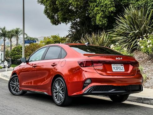 Used 2022 Kia Forte GT-Line w/ GT-Line Premium Package FWD image 19