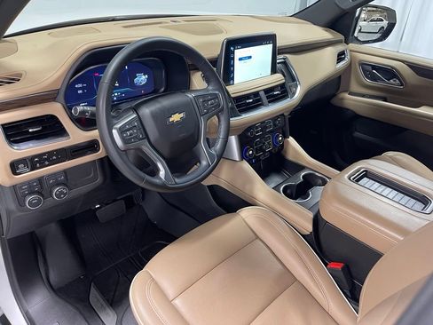 Used 2023 Chevrolet Suburban Premier w/ LPO, Illumination Package AWD/4WD image 21